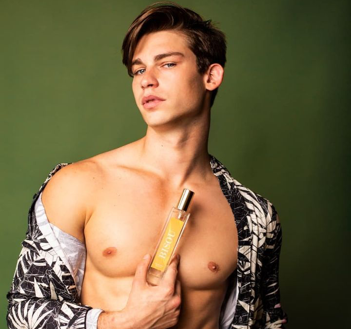 How do you know if a perfume suits you?